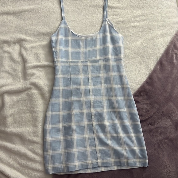 Blue and white Checkered pattern dress - Picture 2 of 4